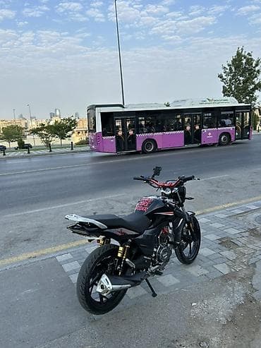 yamaha satilir: Salam . Motonu taniyan taniyir . 11000 orginal probeg . O birsi — 3