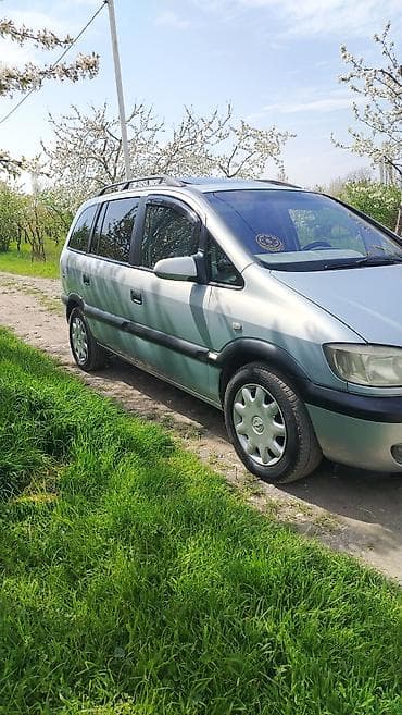 arxa stoplar: Opel Zafira A, Benzin, poz rəng, Xüsusiyyətlər: - Yanacaq: benzin - — 3