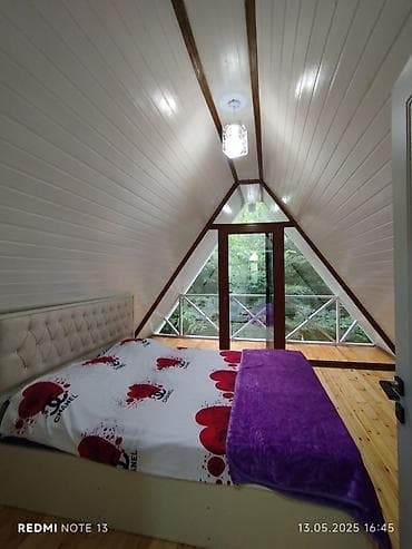 kreditnen evler: Dağ mənzərəli hovuzlu bağ evi – günlük istirahət üçün -Çay kənarında — 6