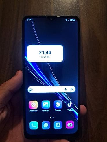 Salam 2 side satilir biri Samsung A12 Biri Realme C21Y Ikiside ideal — 1