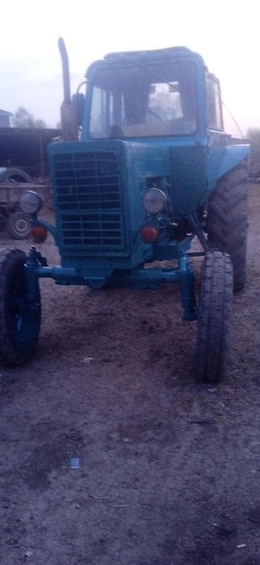 belarus traktor lizing: MTZ Belarus tək arxalı traktor - Rəng: mavi - Kabinli, pərdəli arxa — 2