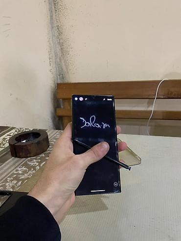 samsung omnia ii: IPhone 13, 256 GB, Qara, Simsiz şarj — 4