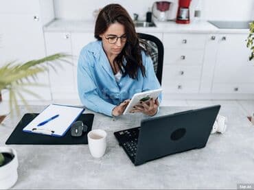 Gözəllik Salonları: SMM menecer tələb olunur, 30-45 yaş, 1-2 illik təcrübə — 1