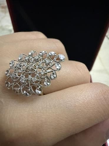 gumus sep kisi: Qızıl üzük 💍 Əyar :585💍 Üzərində brilyant qaşlar💍 Zövglü xanımların — 4
