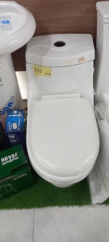 Ev və bağ: S/q tualet kompaktı – keramik gövdə və üst qapaqla. - Rəng: ağ - Birgə — 1