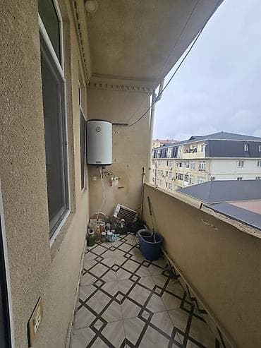 binə qesebesinde evler: Satılır – çoxfunksiyalı mənzil - Planlama: dəhlizdən çıxışlı otaqlar — 9