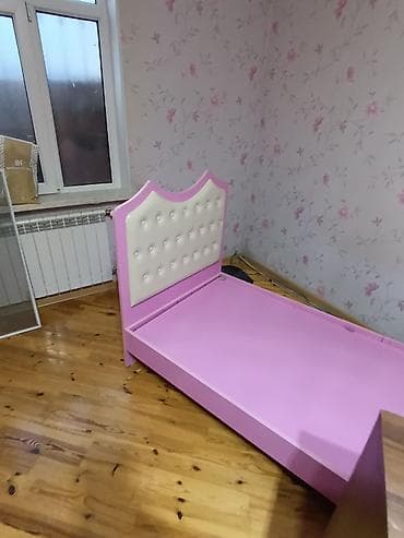 Qız üçün, Təknəfərlik çarpayı
