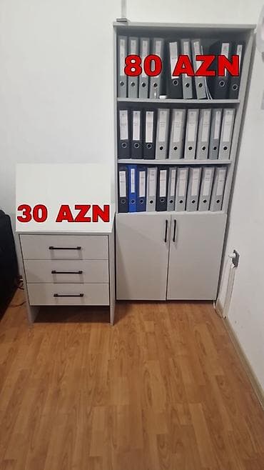 Ofis mebelləri dəsti ayrı-ayrı satılır vəya dəst satılır. Dəst olaraq