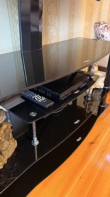 televizor pastavka lari: Düz TV altlığı, Polkalı, Şüşəli — 7