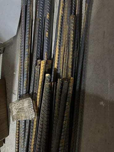 Armatur dəsti – müxtəlif uzunluqlarda düz çubuqlar və qaynaq/bağlama