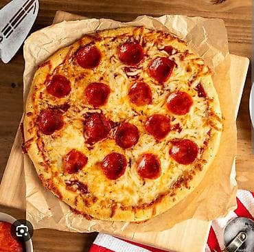 is elanlari usta: Nabranda ailəvi istirahət mərkəzinə pizza,burger, nuggets kimi fast — 1