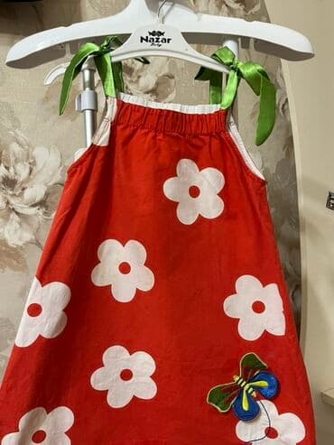 ağ don: 4 yaş Türkiyeden Denokidsden alınıb - Rəng: parlaq qırmızı fon — 1