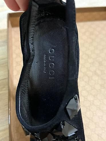 Basanoşka və səndəllər: 39 razmer, 1 defe geyinilib.Ideal veziyyetdedir.Icinde orginal kartida — 4