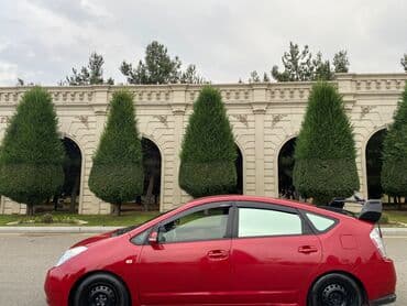 diskler r17: Toyota Prius (ikinci nəsil) – hibrid hetçbek - Rəng: qırmızı - Kuzov — 8