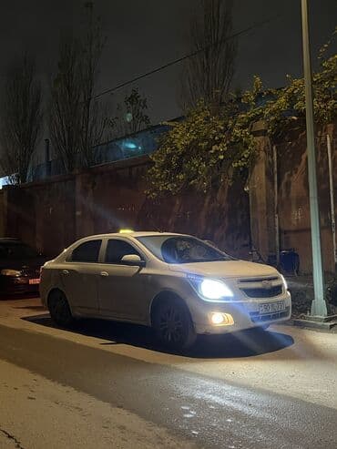kreditle masin satanlar: Chevrolet Cobalt: 1.5 l | 2024 il 300 km Sedan — 4