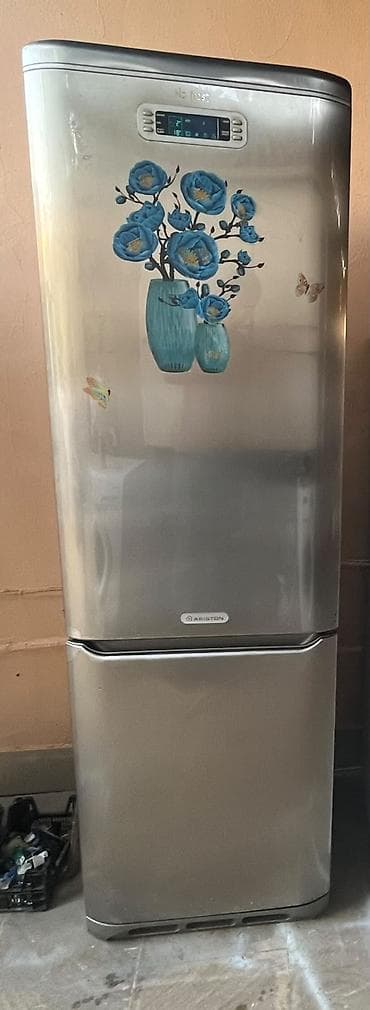 Техника и электроника: Ariston iki kameralı soyuducu - Rəng: gümüşü (inox) - Üst hissə – — 1