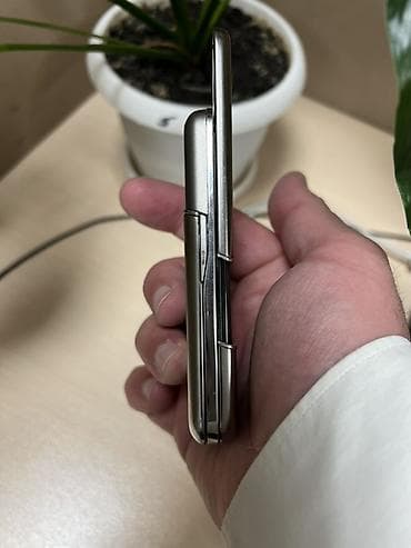 nokia e70: Nokia rəng - Gümüşü, Düyməli — 8