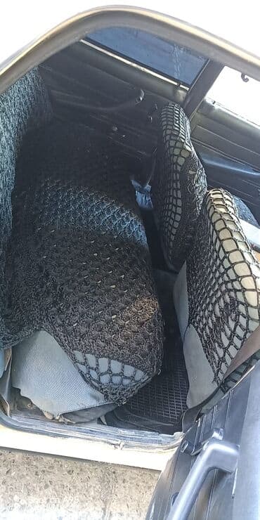 ваза стеклянная прозрачная высокая без узора: VAZ 2106 sedan - Kuzov: 4 qapılı, bej rəng, xrom çıtalar, orijinal — 4