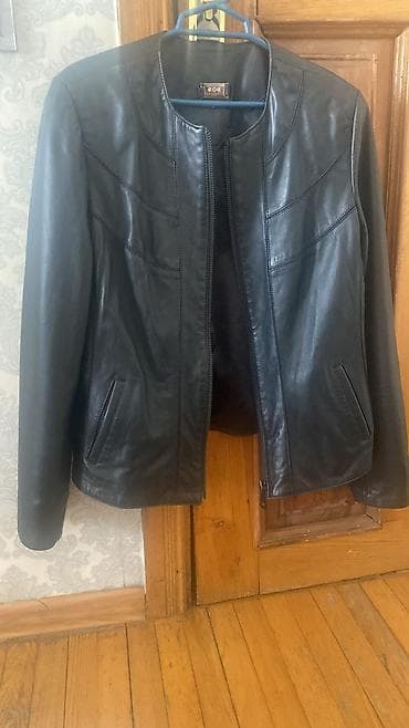 moto kurtka: Temiz Deridi,az işlenilib.Baha alınıb çox az işlenilib demek olar yeni — 2