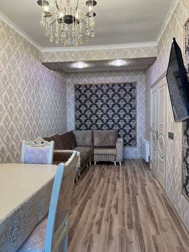 mingecevirde satilan menziller: 2 otaqlı, Yeni tikili, m. Əhmədli, 54 kv. m — 4