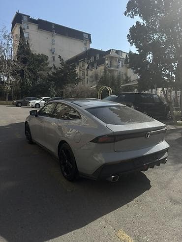 farsunka nədir: Changan Uni-V: 1.5 l | 2023 il 68000 km Sedan — 7