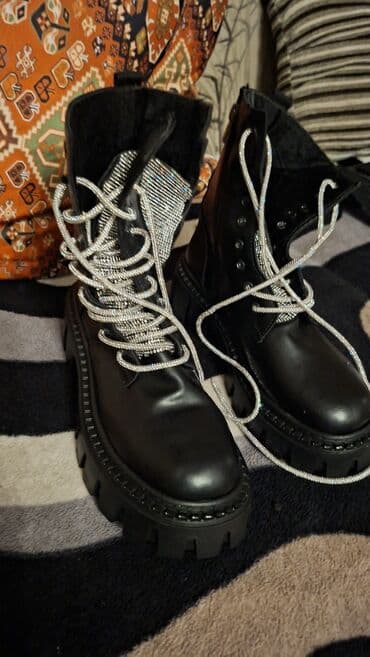 Tuflilər: Rəng - Qara, Yeni — 4