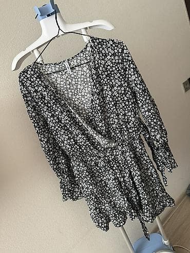 Cinslər: Qadın geyim dəsti 1) Qara-ağ çiçək naxışlı qısa kombinezon - — 1