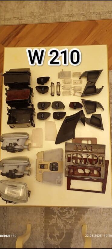 yeşqa mersedes: Mercedes Benz salon aksesuarları . Qiyməti malın üzərində qeyd olunub — 2