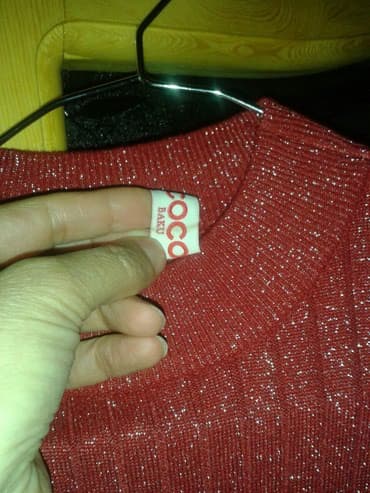 Sviterlər: Coco bakudan alınıb 99azn 1defe geyinilib 30azn satılır.eyinde çox — 3