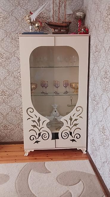 yumru masalar: Qonaq otağı dəsti 3 ü birnyerde tecilinsatlır ünvan suqmayıt əlaqe — 2