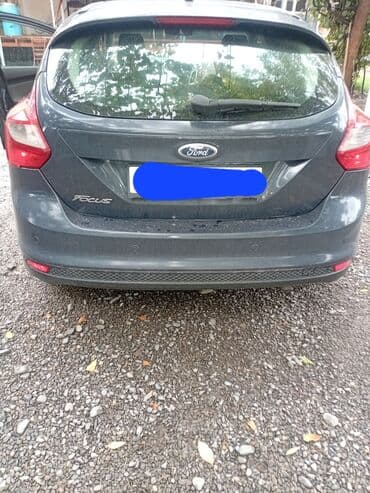 disk təkərlər: Ford Focus hatchback - Kuzov: 5 qapılı hatchback, tünd boz rəng - — 2