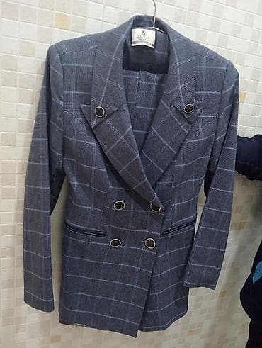 Продается элегантный женский костюм от турецкого бренда ZACCIA