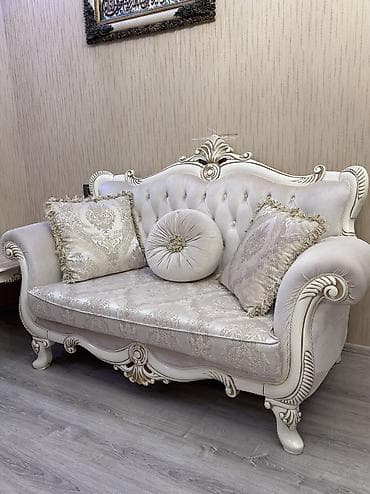 Divan və masa dəstləri: İşlənmiş, Klassik divan, Qonaq otağı üçün, Açılmayan, Türkiyə — 4