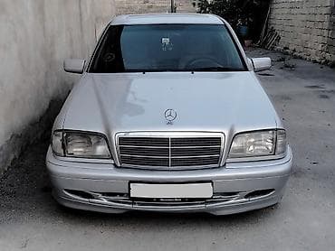 bmw x5 e53: Mercedes-Benz C-Class: 2.2 l | 1996 il Sedan — 1