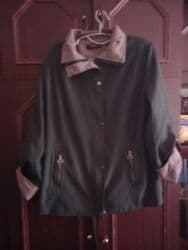 Vetrovka təzə alınıb . az geyilib. 44 ölçü. 30 m