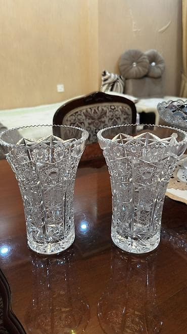 Vazalar: Vaza dəsti, Xrustal — 4
