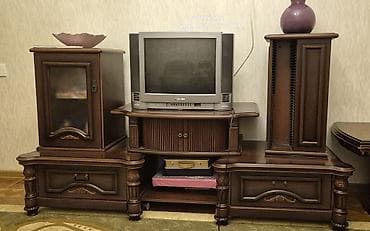 İşlənmiş, TV stend, Malayziya