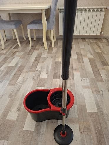 mop dəsti: Spin mop və vedrə dəsti - İki bölməli vedrə: biri su üçün, digəri — 4