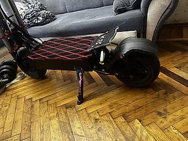 Спорт и отдых: Б/у Электросамокат 11", > 1000 Вт, > 45 км/ч — 3