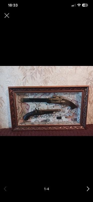 CD, DVD disklər və kassetlər: Divar dekoru – vitrin çərçivədə antik üslublu kolleksiya tapança — 3