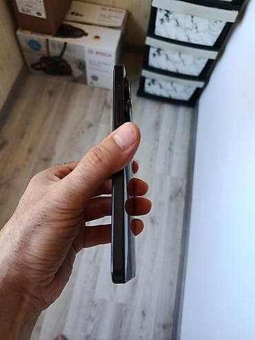 samsung tab s8 plus: Qutusu uzb şunuru var.Cizigi yoxdu.Smartfon – qara rəng, ön kamera — 4