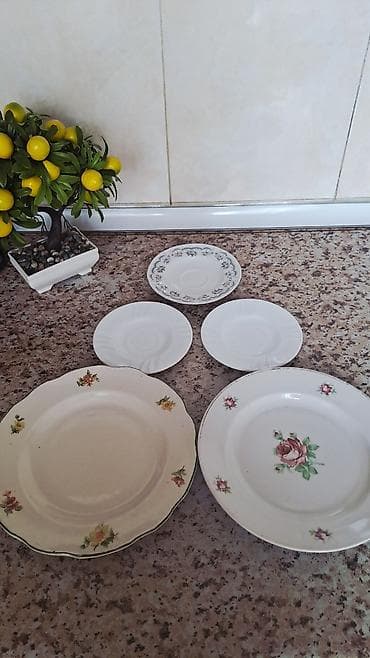 Qedimi
5 eded 5 azn — 1