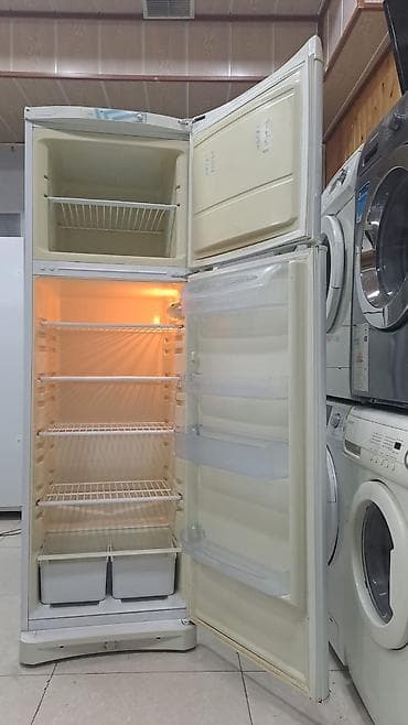 2 qapılı Indesit Soyuducu Satılır, rəng - Ağ — 2