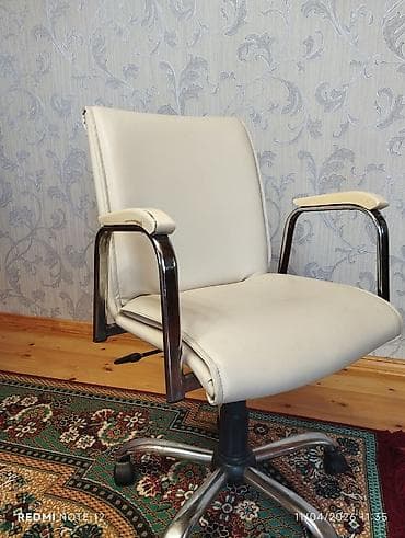 sumqayıt mebel: İşlənmiş, Təkərli, Qolları tənzimlənmir, Süni dəri — 10