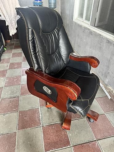 stul ofis: Direktor/ofis kreslosu - Material: qara rəngli eko‑dəri oturacaq və — 1