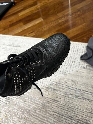 yaşıl krossovkalar qadın üçün: Ölçü: 37, rəng - Qara, İşlənmiş — 2