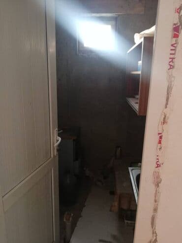 pirşağıda torpaq: 3 otaqlı, 70 kv. m, Orta təmir — 7