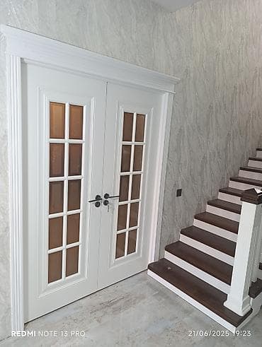 Şüşəli daxili qapı - Stil: Klassik dizayn, yuxarı hissədə 6 bölməli — 2