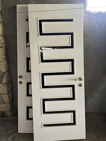 mdf material satışı: 2 ci əl 3 ədəd qapı (uzunlugu 2.11 eni 86) cərcivəsi apşıfqası — 2
