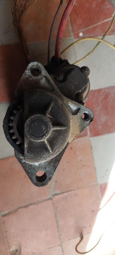 Məhsul: Avtomobil starteri (elektrik işəsalma qurğusu) Təsvir: - 12V